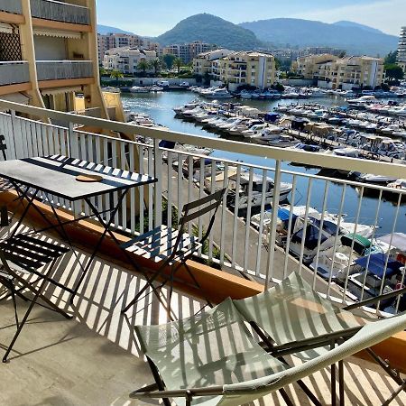 Appartement Lumineux 6 Places Avec Vue Sur Marina Мандельё-ла-Напуль Экстерьер фото