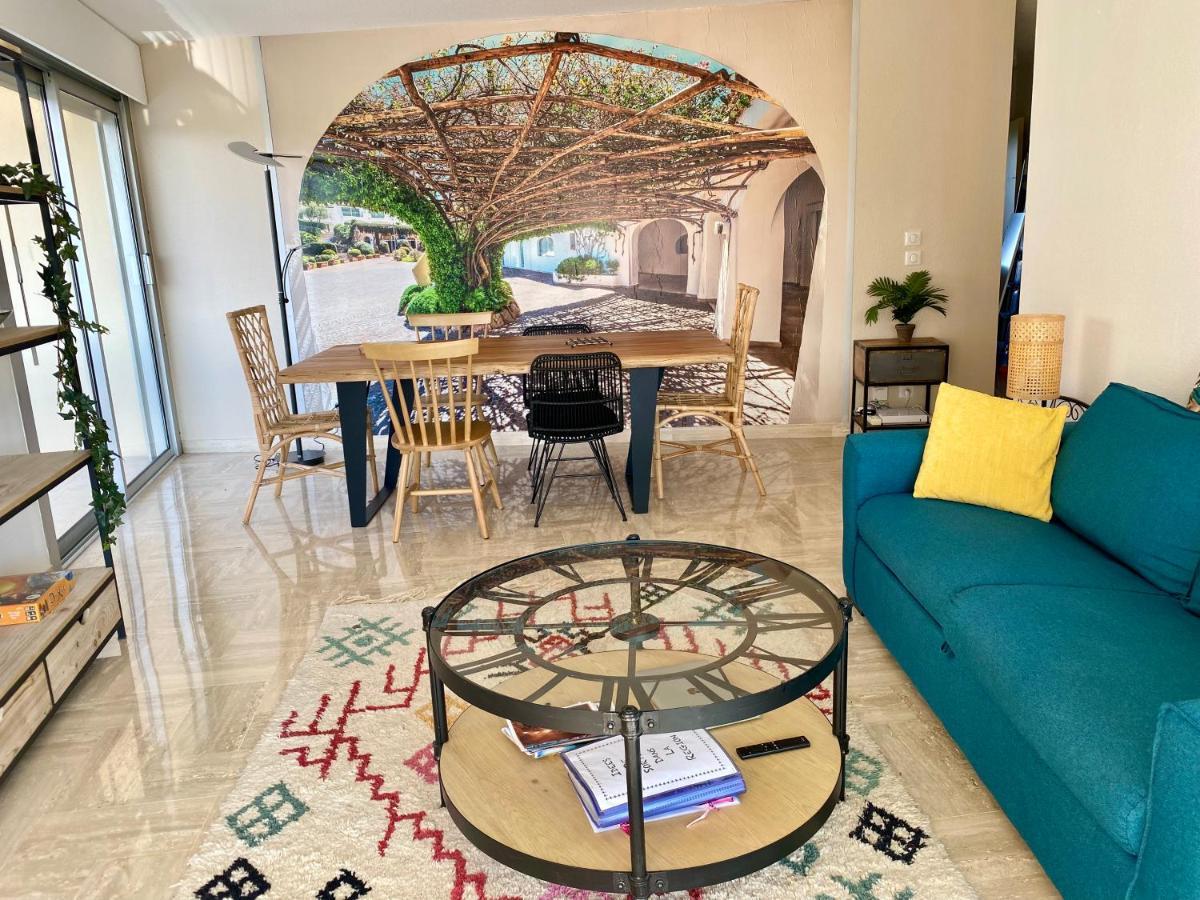 Appartement Lumineux 6 Places Avec Vue Sur Marina Мандельё-ла-Напуль Экстерьер фото